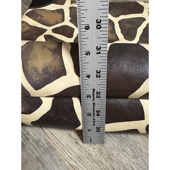 Dooney & Bourke Vtg Ivory Brown Leather Giraffe Print Large Hobo Shoulder Bag - Picture 4 of 15
